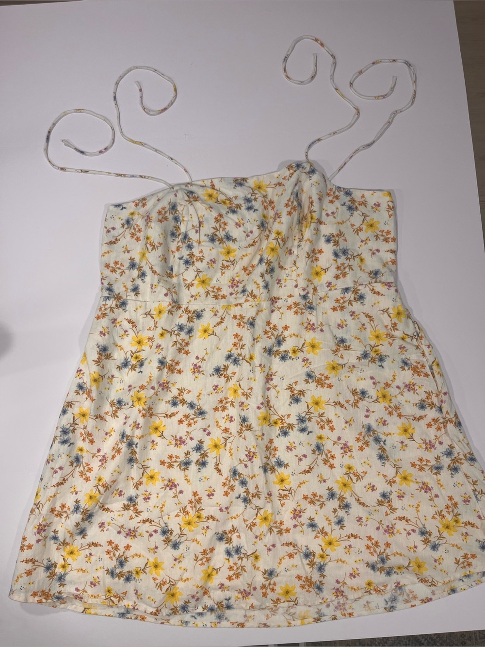 NWT, Old Navy Fit & Flare Tie-Strap Linen-Blend Floral
Mini Dress - Size 3X - Picture 6 of 12
